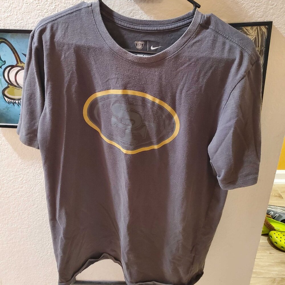Nike San Francisco 49ers T shirt
